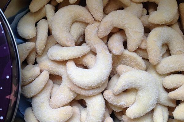 Vanilla Croissants Without Egg