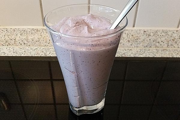 Vegan Blueberry Banana Yogurt