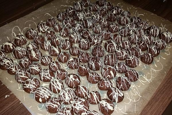 Vegan Chia and Almond Balls