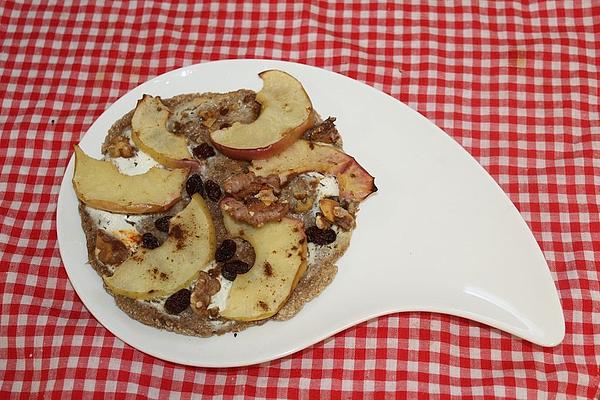 Vegan Sweet Tarte Flambée with Apples and Raisins