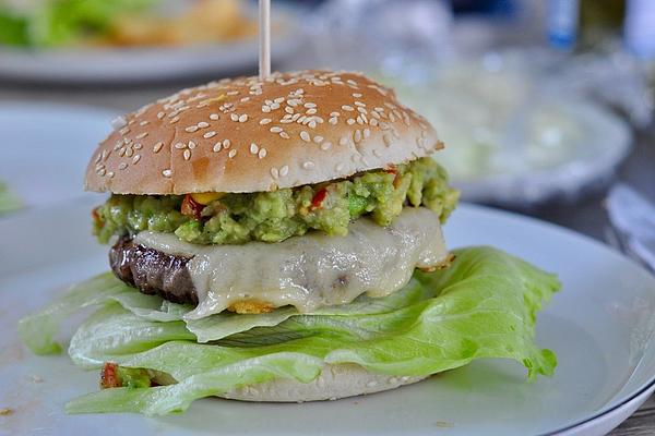 Veggie Avocado Cream Kidney Burger