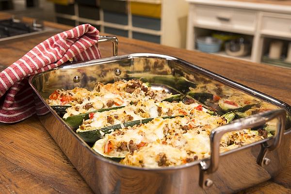 Zucchini with Minced Rice Filling