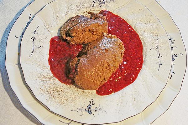 After Eight – Chocolate Mousse with Pineapple Sauce