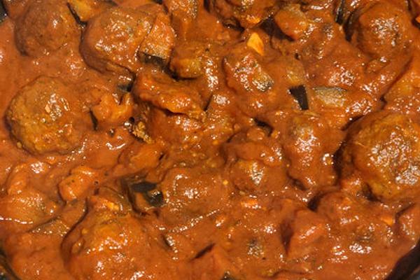 Albóndigas En Salsa