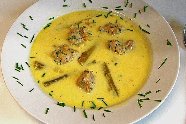 Alloyed Asparagus Soup with Thuringian Bratwurst Dumplings