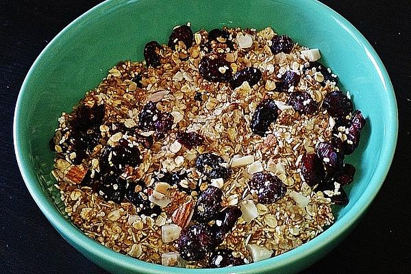Amaranth Crunchy Muesli with Cranberries and White Chocolate