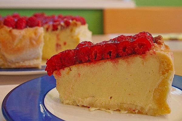 American Cheesecake with White Chocolate and Raspberries