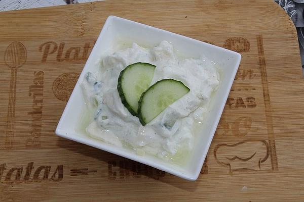 Animamas Grill Dip with Feta, Quark and Yogurt