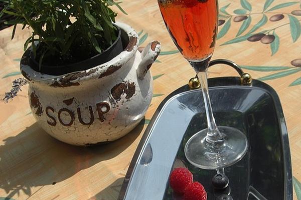 Aperitif with Raspberries