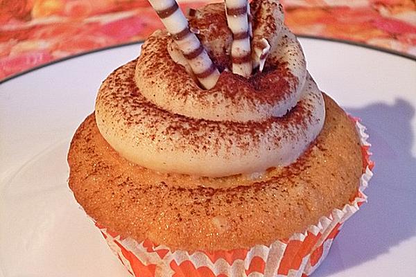 Apple and Amaretto Cupcakes