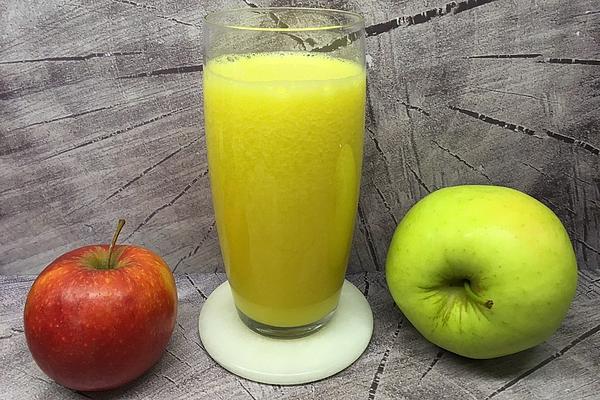 Apple and Orange Smoothie