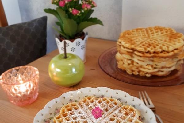 Apple – Cinnamon – Waffles