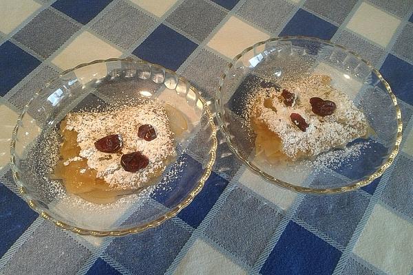 Apple Compote with Bonnet