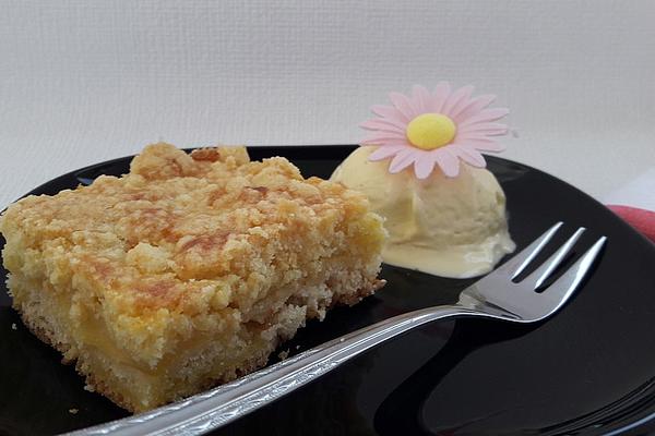 Apple – Cream – Crumble Cake