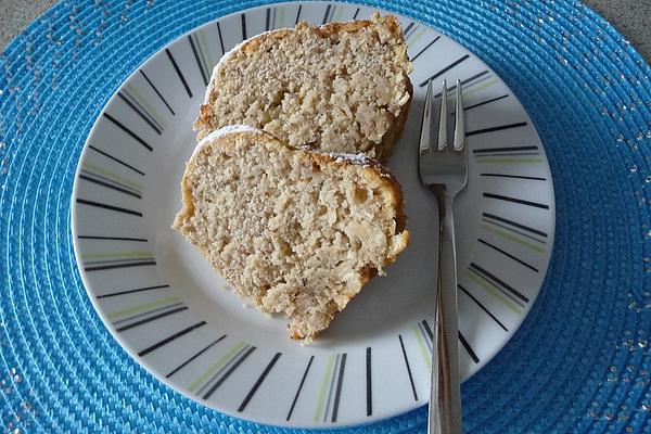 Apple-hazelnut Sponge Cake