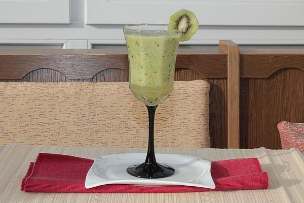 Apple-kiwi Smoothie with Kick
