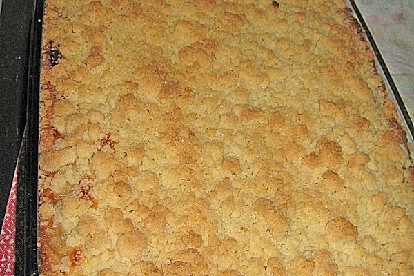 Apple Pie with Pudding Cream and Sprinkles