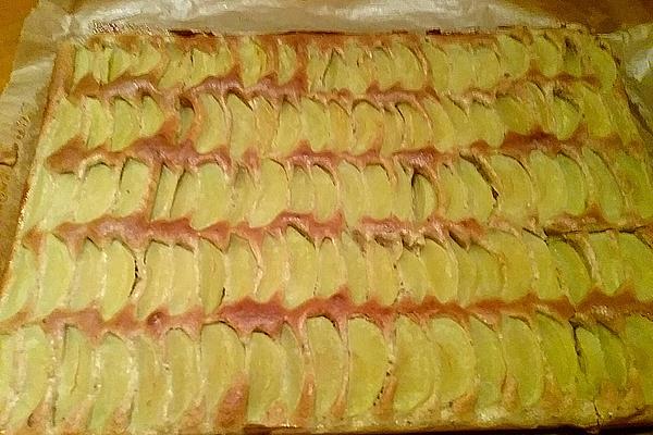 Apple – Spelled Cake