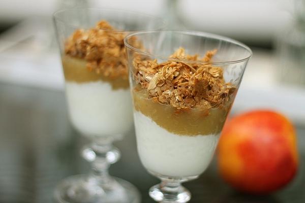Applesauce – Granola