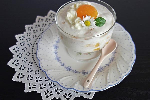 Apricot Yogurt with Cinnamon