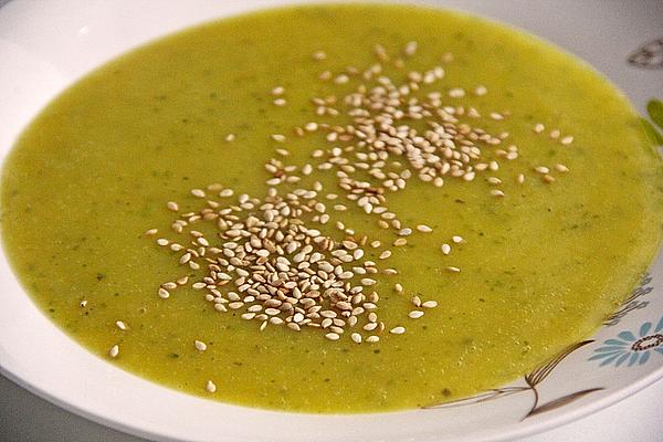 Asian Pumpkin Soup with Sesame Seeds