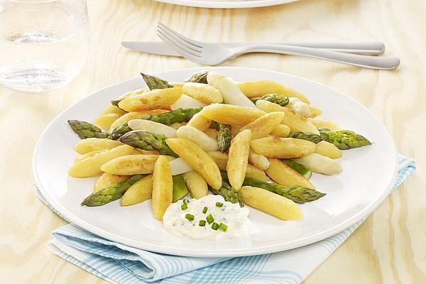 Asparagus Pan with Potato Noodles