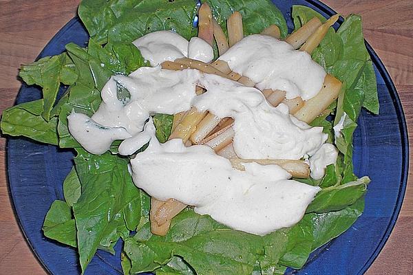 Asparagus – Spinach – Salad with Goat Cheese Dressing
