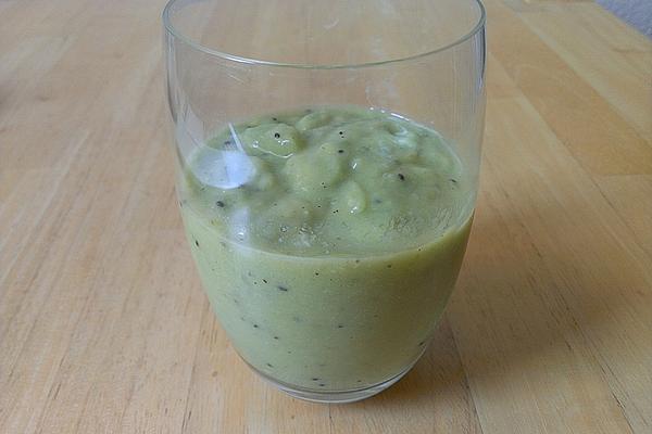 Avocado and Kiwi Smoothie