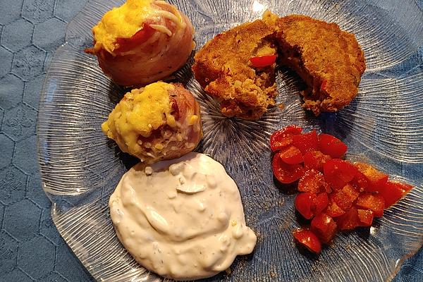 Bacon Potatoes with Curd Dip