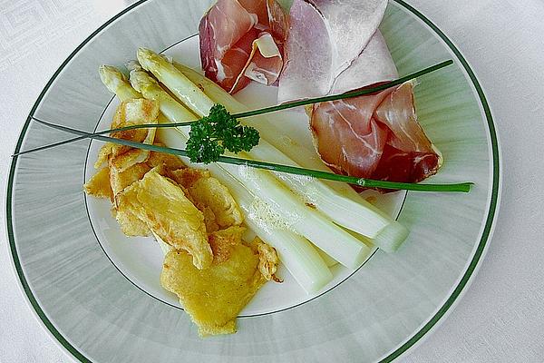 Badische Kratzede with Münsterland Asparagus and Westphalian Ham