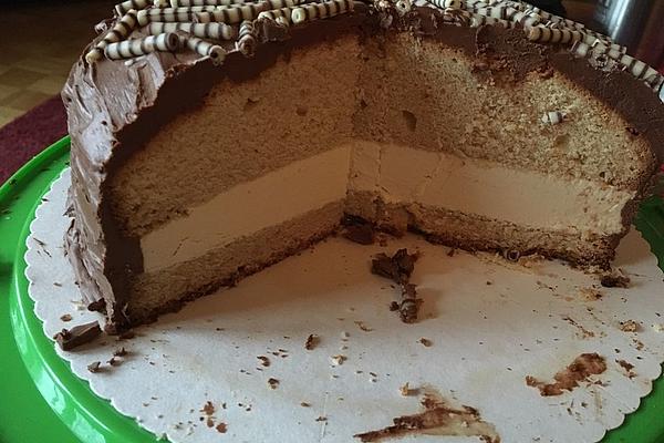 Bailey`s Cake with Bailey`s Buttercream and Chocolate Buttercream