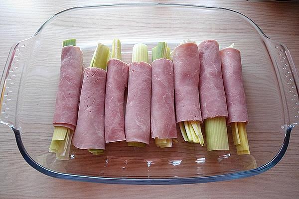 Baked Leek and Ham Rolls