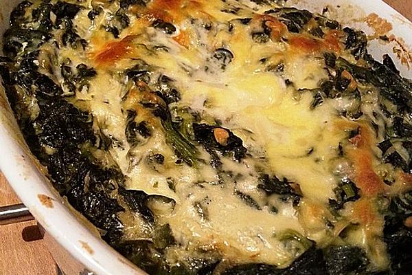 Baked Salmon in Bed Of Spinach