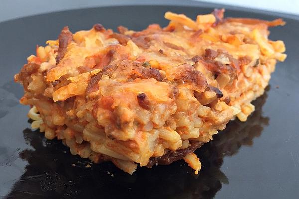 Baked Spaghetti with Tomato Sauce and Hollandaise Sauce