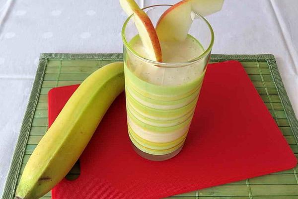 Banana and Apple Bread Drink Milkshake