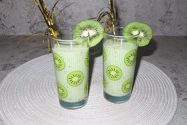 Banana and Kiwi Shake