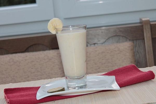 Banana and Orange Milk