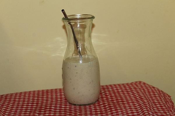 Banana, Apple and Almond Smoothie