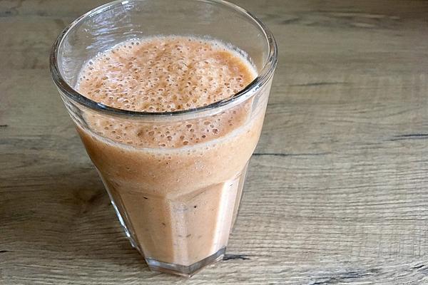 Banana, Kiwi and Carrot Smoothie