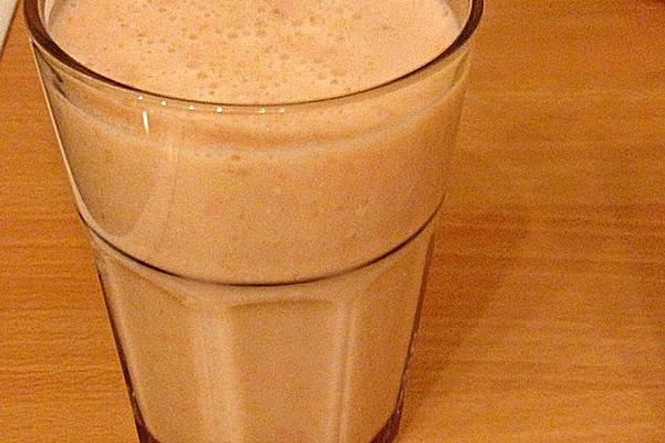 Banana Milk with Carrot and Oatmeal