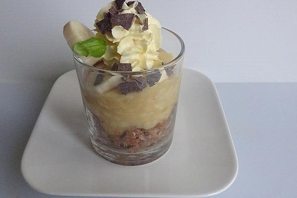 Banoffee Dessert on Oreo Crumbs