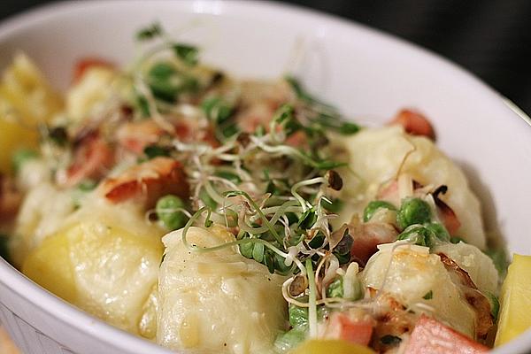 Béchamel Potatoes with Meat Sausage