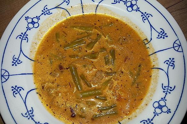 Bean Soup with Tomatoes and Minced Meat