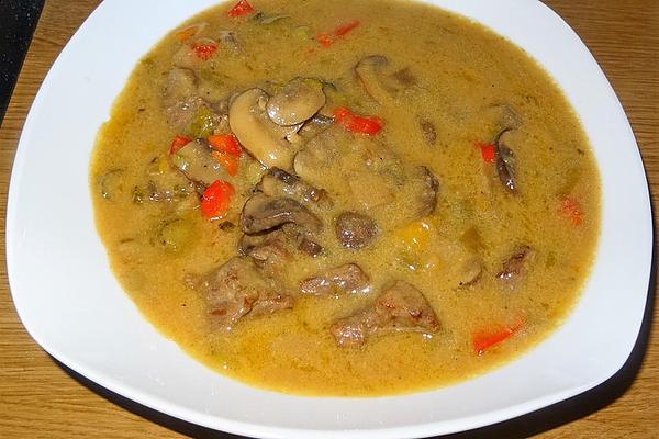 Beef, Pepper and Mushroom Goulash À La Didi