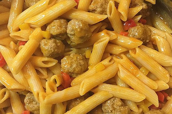 Bell Pepper Noodle Pot with Dumplings