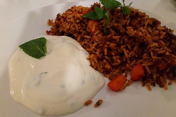 Bell Pepper Rice Pan with Fresh Mint Yogurt