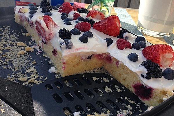 Berry Yogurt Cake with Cream Cheese Topping