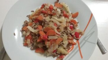 Cabbage Goulash with Beetroot