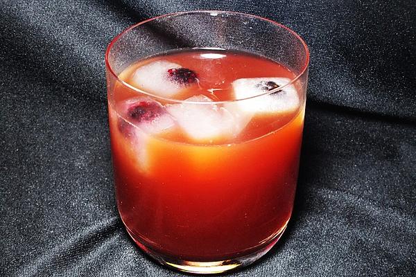 Blackberry and Lemon Iced Tea