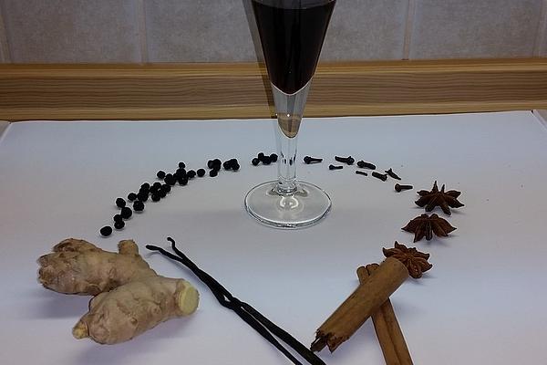 Blueberry Liqueur with Spices